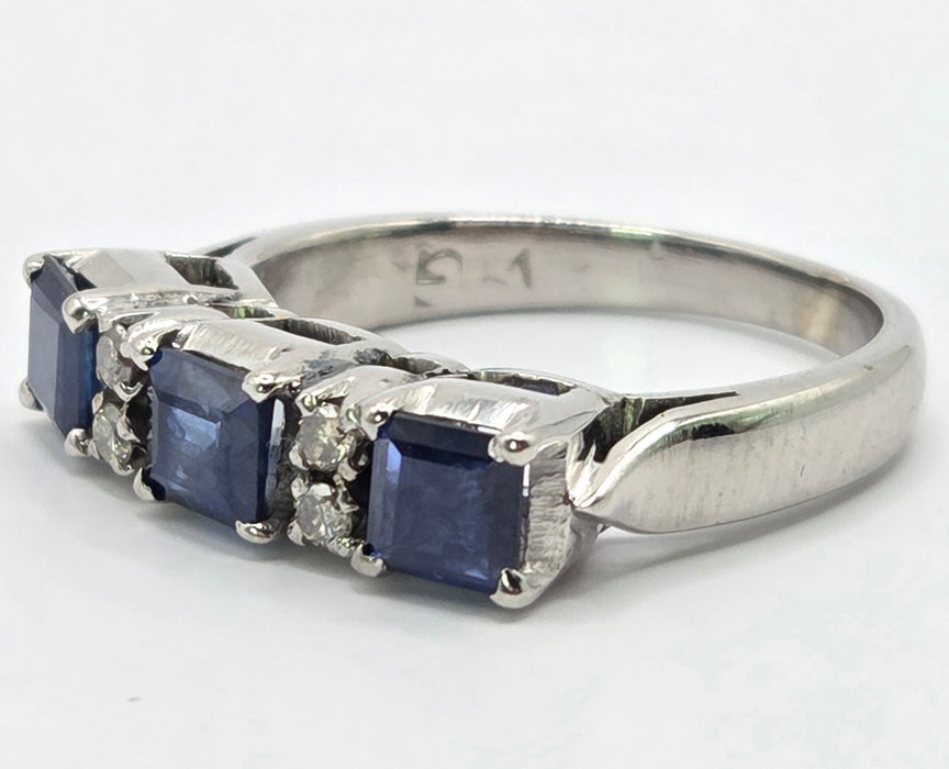 3220 Vintage: 9ct White Gold & Platinum Sapphire & Diamond Half Eternity Ring