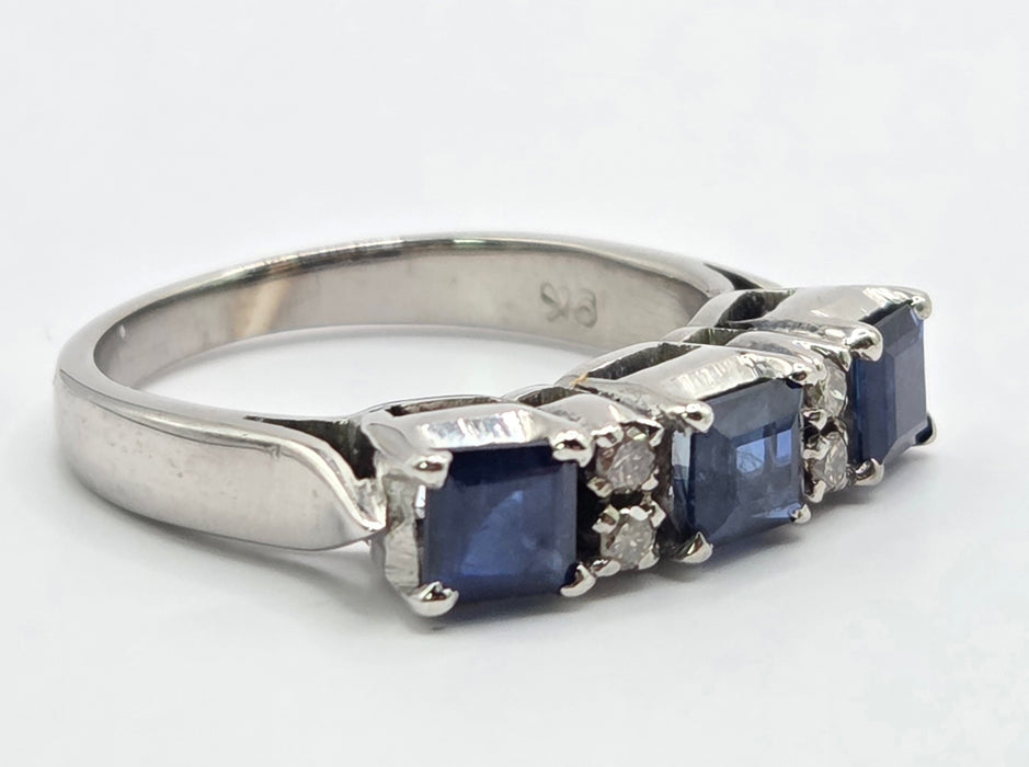 3220 Vintage: 9ct White Gold & Platinum Sapphire & Diamond Half Eternity Ring