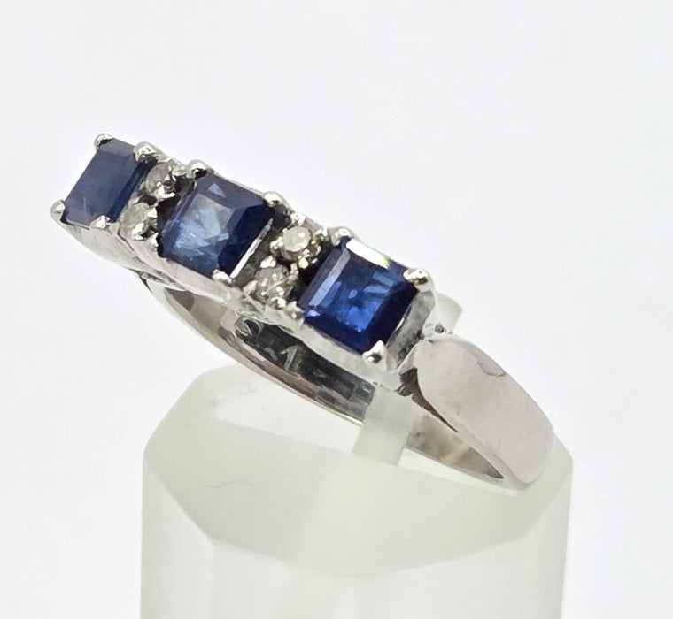 3220 Vintage: 9ct White Gold & Platinum Sapphire & Diamond Half Eternity Ring