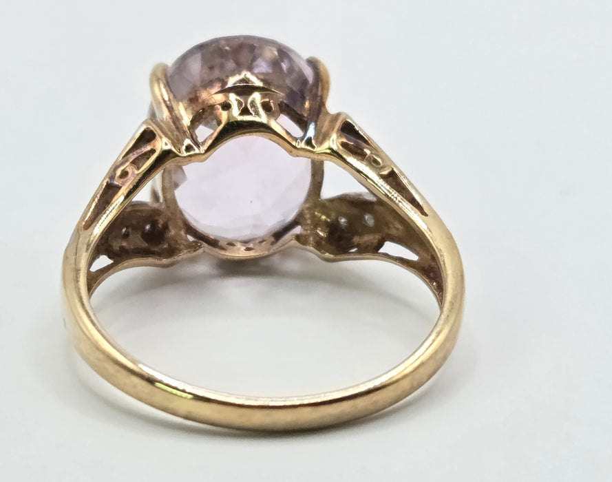 3267 Vintage: 9ct Yellow Gold Kunzite & Diamond Solitaire Ring