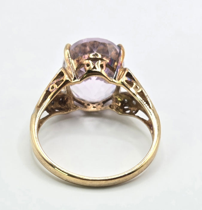 3267 Vintage: 9ct Yellow Gold Kunzite & Diamond Solitaire Ring