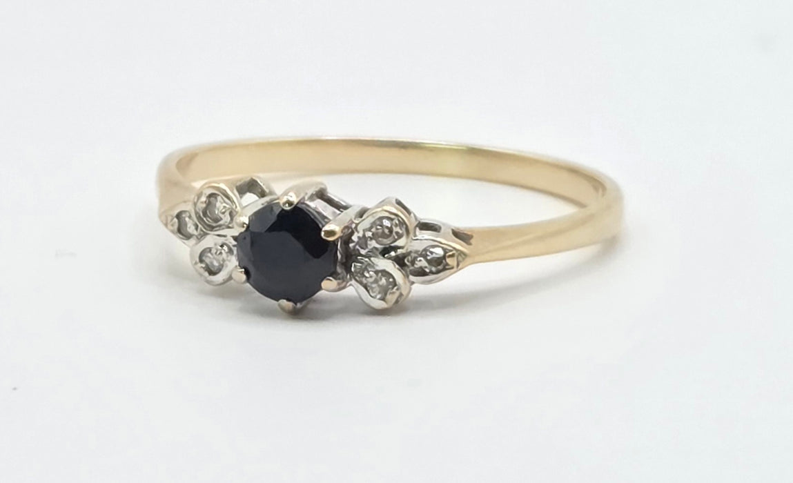 3268 Vintage: 9ct Yellow Gold Sapphire & Diamond Cluster Ring — From 1958