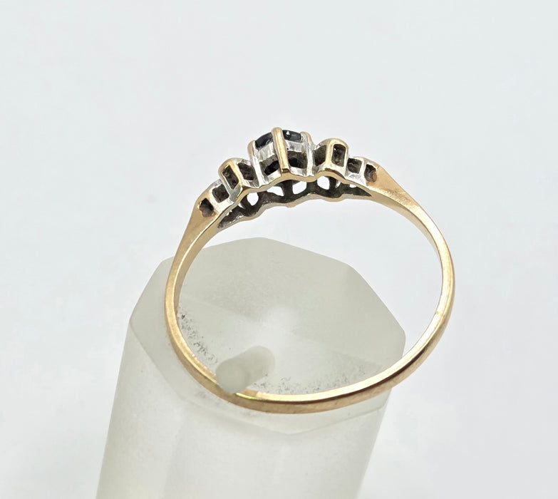 3268 Vintage: 9ct Yellow Gold Sapphire & Diamond Cluster Ring — From 1958