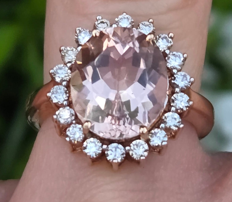 3266 Vintage: 9ct Rose Gold Morganite & Diamond Halo Cluster Ring