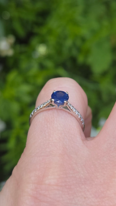 3232 Vintage: Platinum Sapphire & Diamond Dress Ring