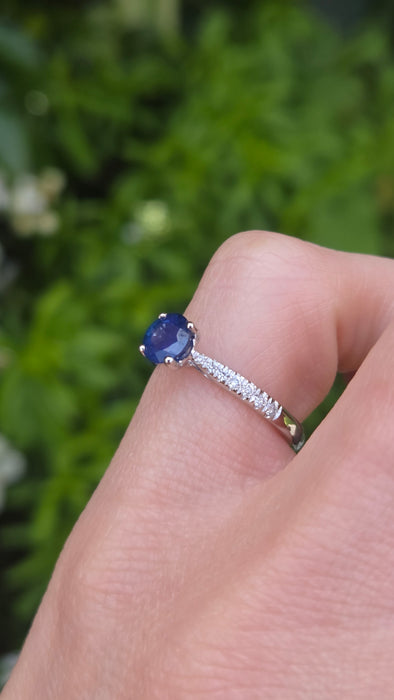 3232 Vintage: Platinum Sapphire & Diamond Dress Ring
