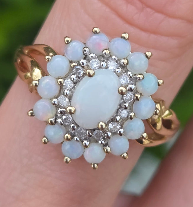 3269 Vintage: 9ct Yellow Gold Opal & Diamond Double Cluster Ring