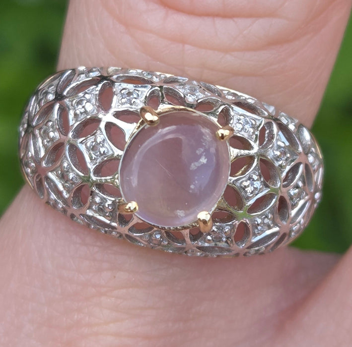 6555 Vintage: 9ct Yellow Gold Moonstone & Diamond Filigree Dome Ring