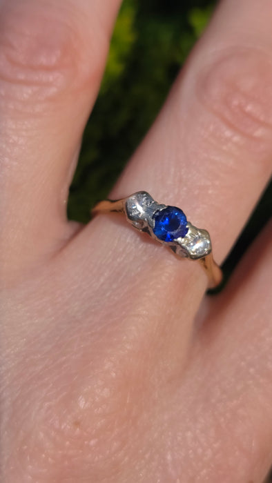 6527 Vintage: 18ct Yellow Gold Sapphire & Diamond Three Stone Ring — From 1981