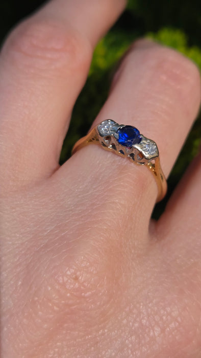 6527 Vintage: 18ct Yellow Gold Sapphire & Diamond Three Stone Ring — From 1981