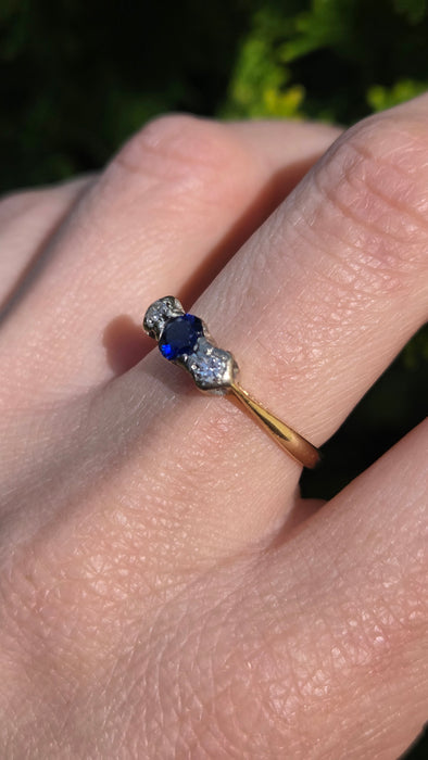 6527 Vintage: 18ct Yellow Gold Sapphire & Diamond Three Stone Ring — From 1981