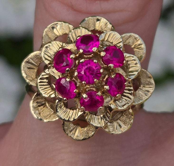 1484 Vintage: 14ct Yellow Gold Ruby Floral Cluster Ring