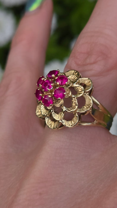 1484 Vintage: 14ct Yellow Gold Ruby Floral Cluster Ring