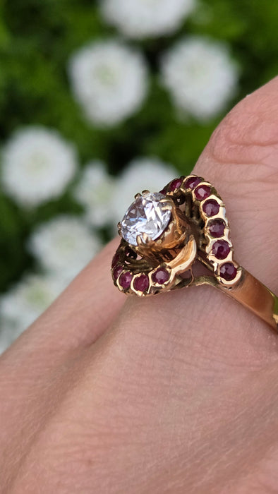 6541 Vintage: 18ct Yellow Gold Zircon & Ruby Cluster Ring