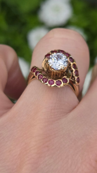 6541 Vintage: 18ct Yellow Gold Zircon & Ruby Cluster Ring