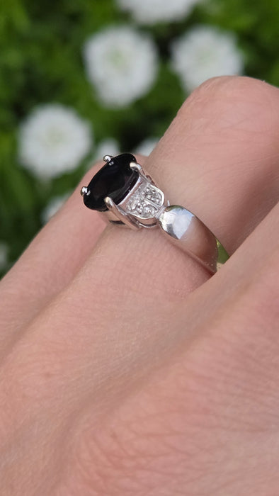 6561 Vintage: 18ct White Gold Sapphire & Diamond Ring