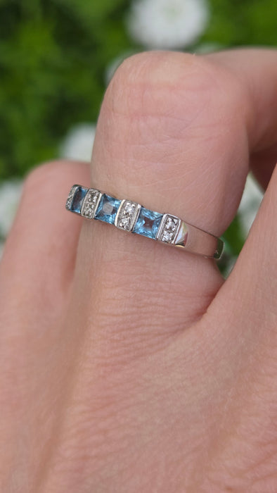 3134 Vintage: 9ct White Gold Blue Topaz & Diamond Dress Ring
