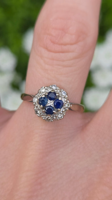 6540 Vintage: 18ct Yellow Gold Sapphire & Diamond Daisy Cluster Ring — From 1965