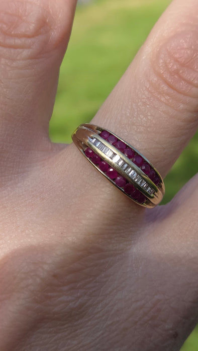 2525 Vintage: 9ct Yellow Gold Ruby & Diamond Three-Row Band Ring