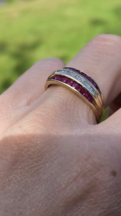 2525 Vintage: 9ct Yellow Gold Ruby & Diamond Three-Row Band Ring