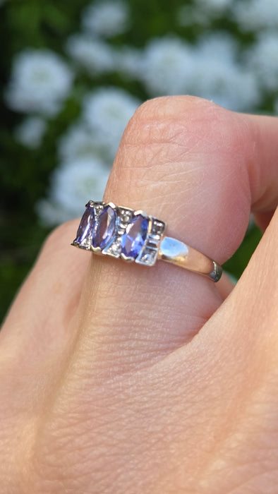 6557 Vintage: 9ct White Gold Tanzanite & Diamond Trilogy Ring