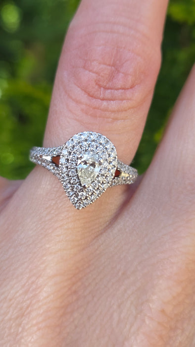 3156 Vintage: 18ct White Gold Vera Wang Love Diamond Pear Cluster Ring