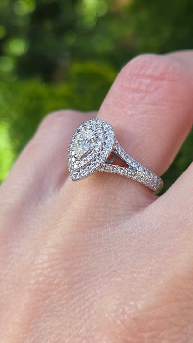 3156 Vintage: 18ct White Gold Vera Wang Love Diamond Pear Cluster Ring