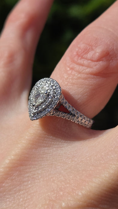 3156 Vintage: 18ct White Gold Vera Wang Love Diamond Pear Cluster Ring