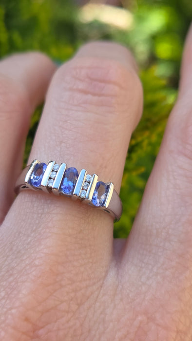 1892 Vintage: 14ct White Gold Tanzanite & Diamond Ring