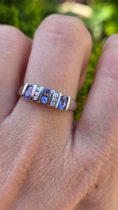 1892 Vintage: 14ct White Gold Tanzanite & Diamond Ring