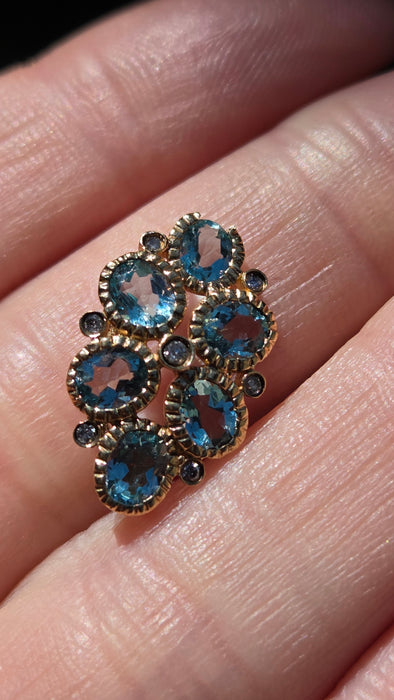 6544 Vintage: 9ct Yellow Gold Simulated Aquamarine & Diamond Pendant
