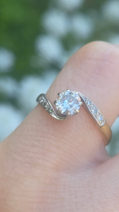 6531 Vintage: 18ct Yellow Gold & Platinum 0.39ct Diamond Crossover Ring