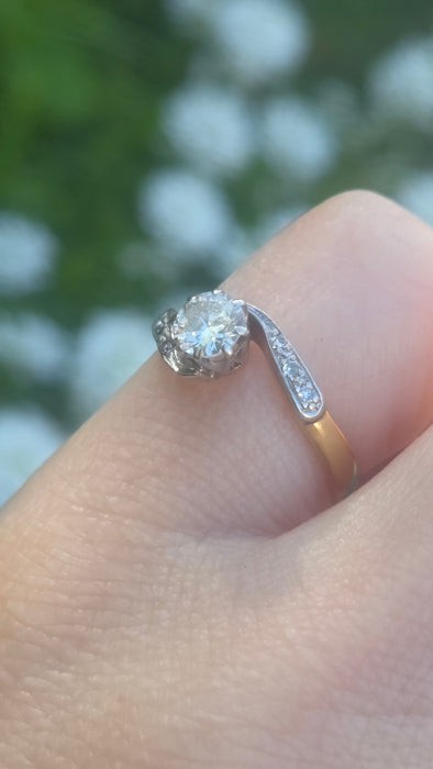 6531 Vintage: 18ct Yellow Gold & Platinum 0.39ct Diamond Crossover Ring