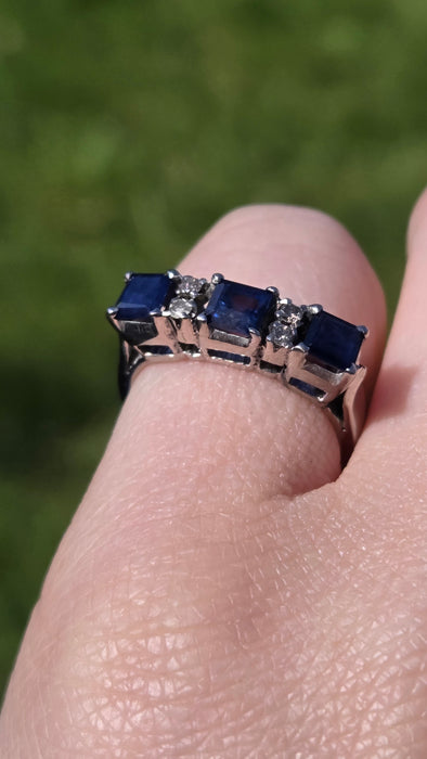 3220 Vintage: 9ct White Gold & Platinum Sapphire & Diamond Half Eternity Ring