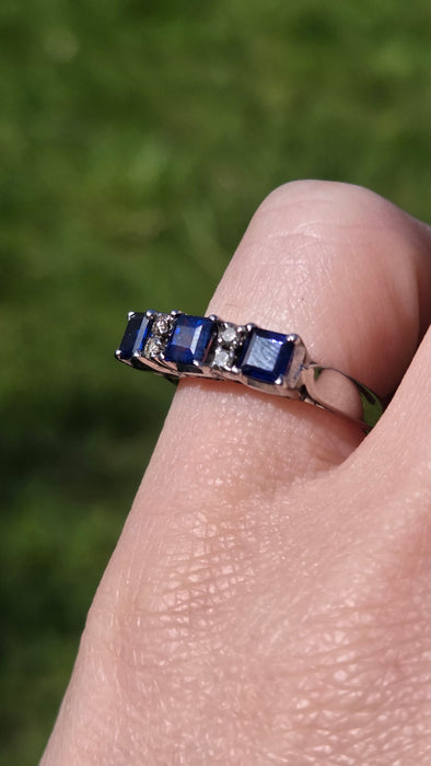 3220 Vintage: 9ct White Gold & Platinum Sapphire & Diamond Half Eternity Ring