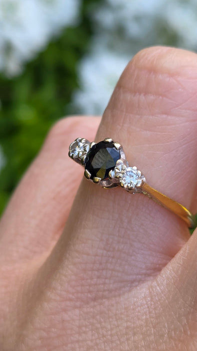 6530 Vintage: 18ct Yellow Gold Sapphire & Diamond Three Stone Ring — From 1966