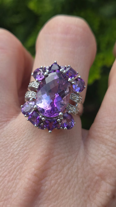 6546 Vintage: 9ct White Gold Amethyst & Diamond Cocktail Ring
