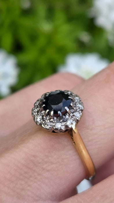3255 Vintage: 18ct Yellow Gold Australian Sapphire & Diamond Flowerhead Cluster Ring