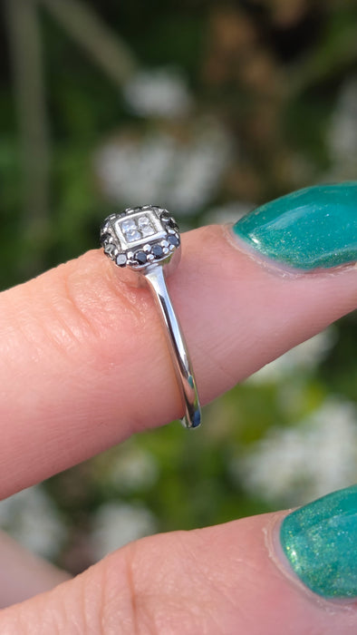 6543 Vintage: 9ct White Gold Black & White Diamond Cluster Ring