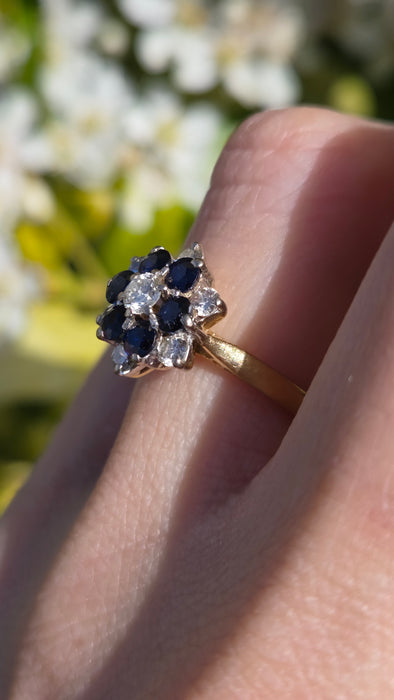 6538 Vintage: 18ct Yellow Gold Sapphire & Diamond Cocktail Cluster Ring — From 1978