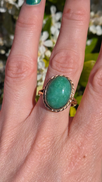 1667 Vintage: 9ct Yellow Gold Aventurine Solitaire Ring