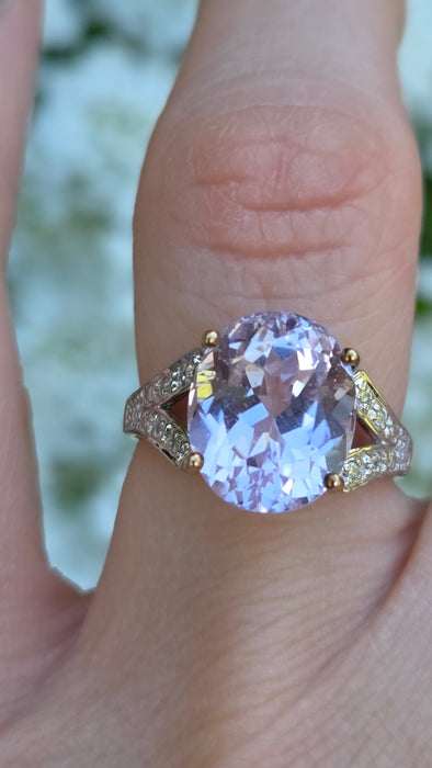 3267 Vintage: 9ct Yellow Gold Kunzite & Diamond Solitaire Ring
