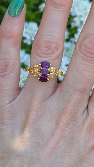 6101 Vintage: 9ct White Gold Yellow Sapphire & Tourmaline Cluster Ring