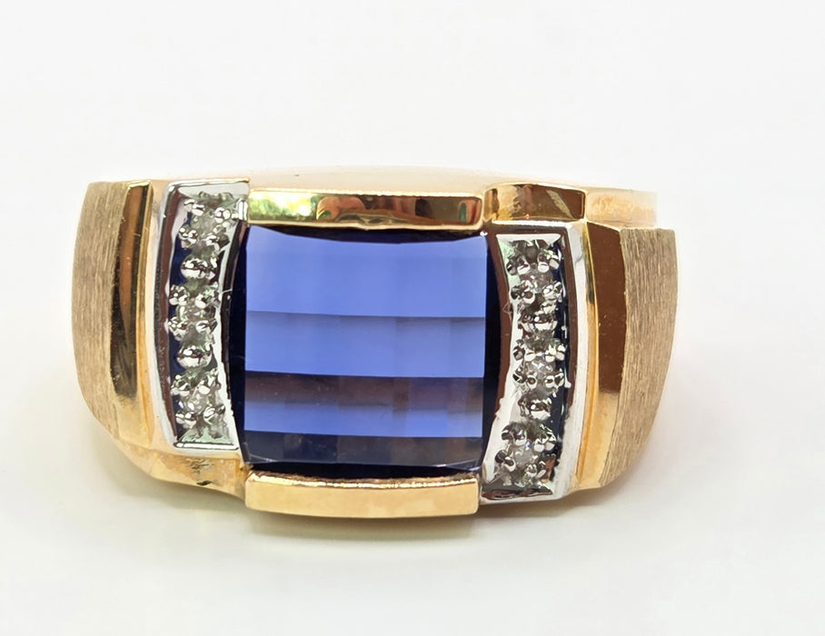 Vintage: 9ct Yellow Gold Blue Sapphire & Diamond Signet Ring