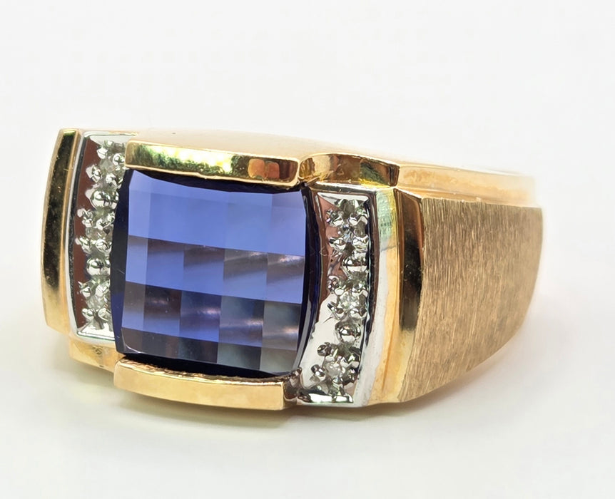 Vintage: 9ct Yellow Gold Blue Sapphire & Diamond Signet Ring