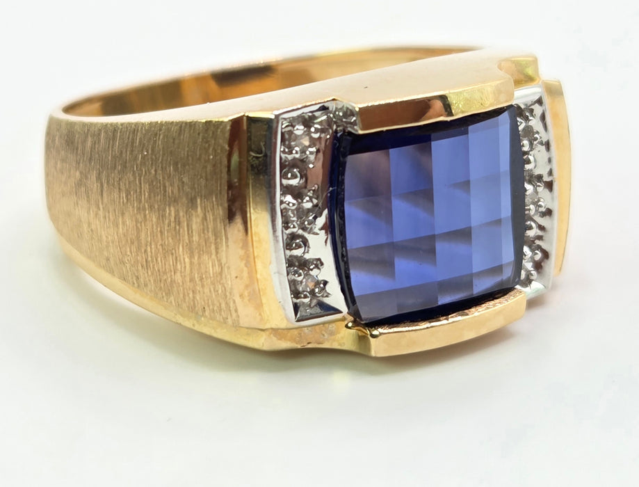 Vintage: 9ct Yellow Gold Blue Sapphire & Diamond Signet Ring