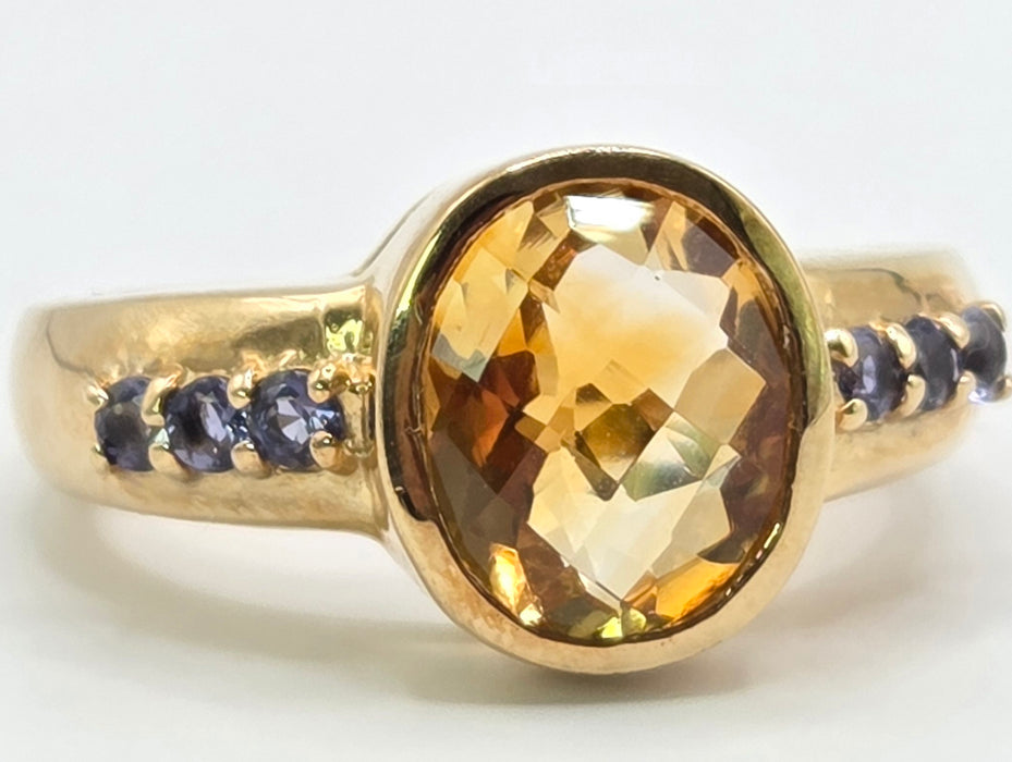 Vintage: 9ct Yellow Gold Citrine & Iolite Ring