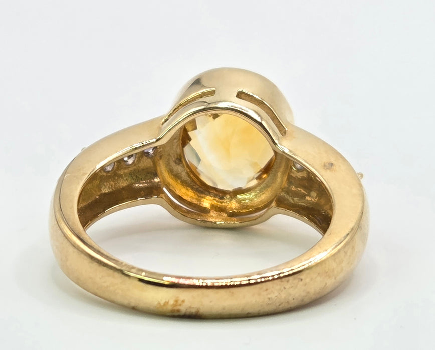 Vintage: 9ct Yellow Gold Citrine & Iolite Ring