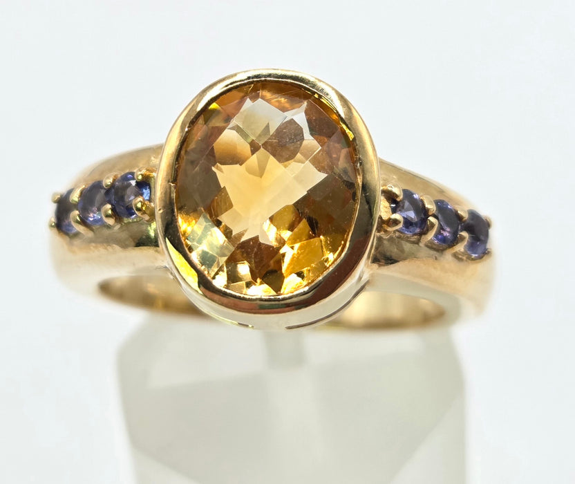 Vintage: 9ct Yellow Gold Citrine & Iolite Ring