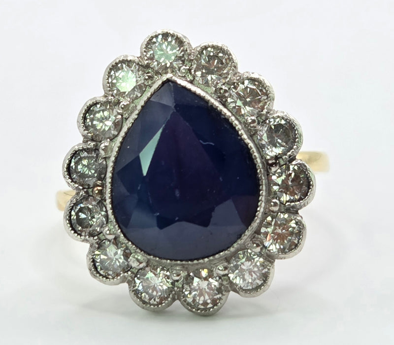 Vintage: 18ct Gold 5.85ct Blue Sapphire & 1.40ct Diamond Cluster Ring